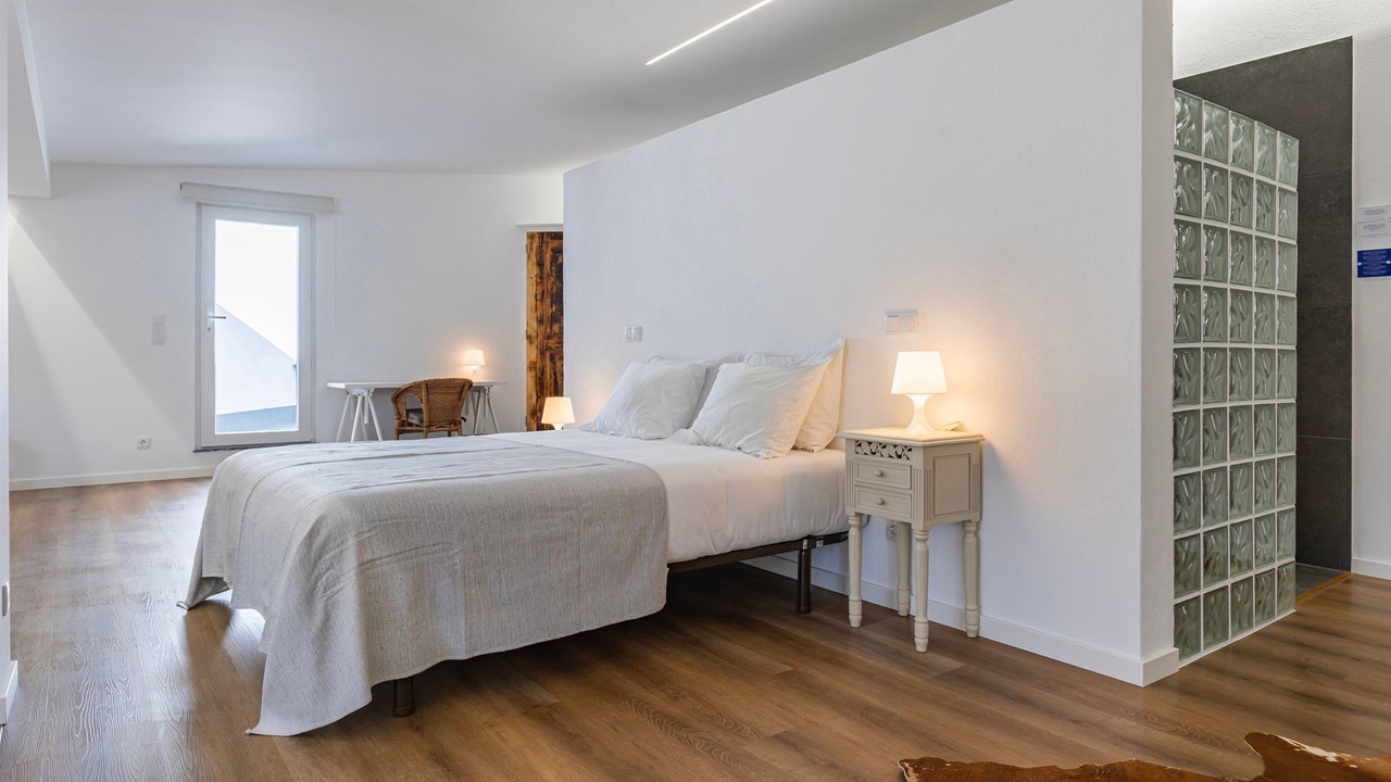Photo of Bedroom in Magoito