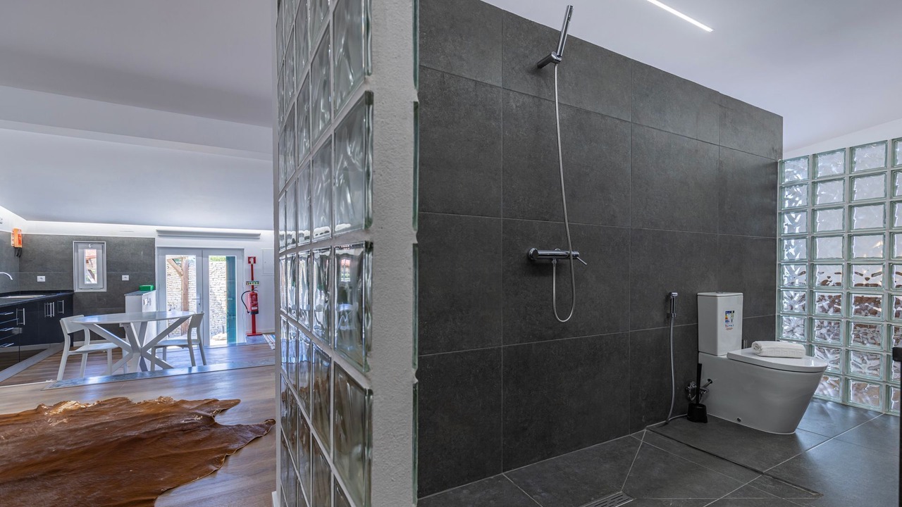 Photo of Bathroom in Magoito