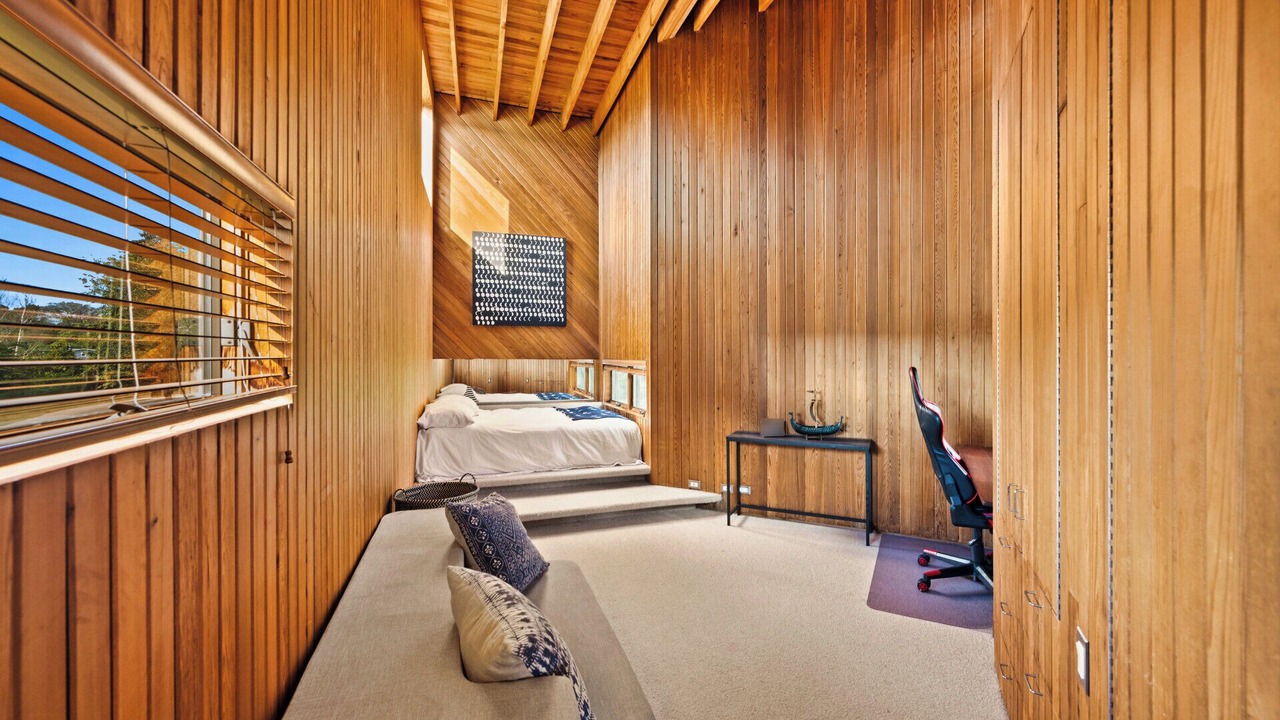 Photo of Bedroom in Suffolk County