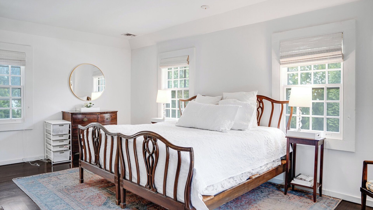 Photo of Bedroom in Quogue