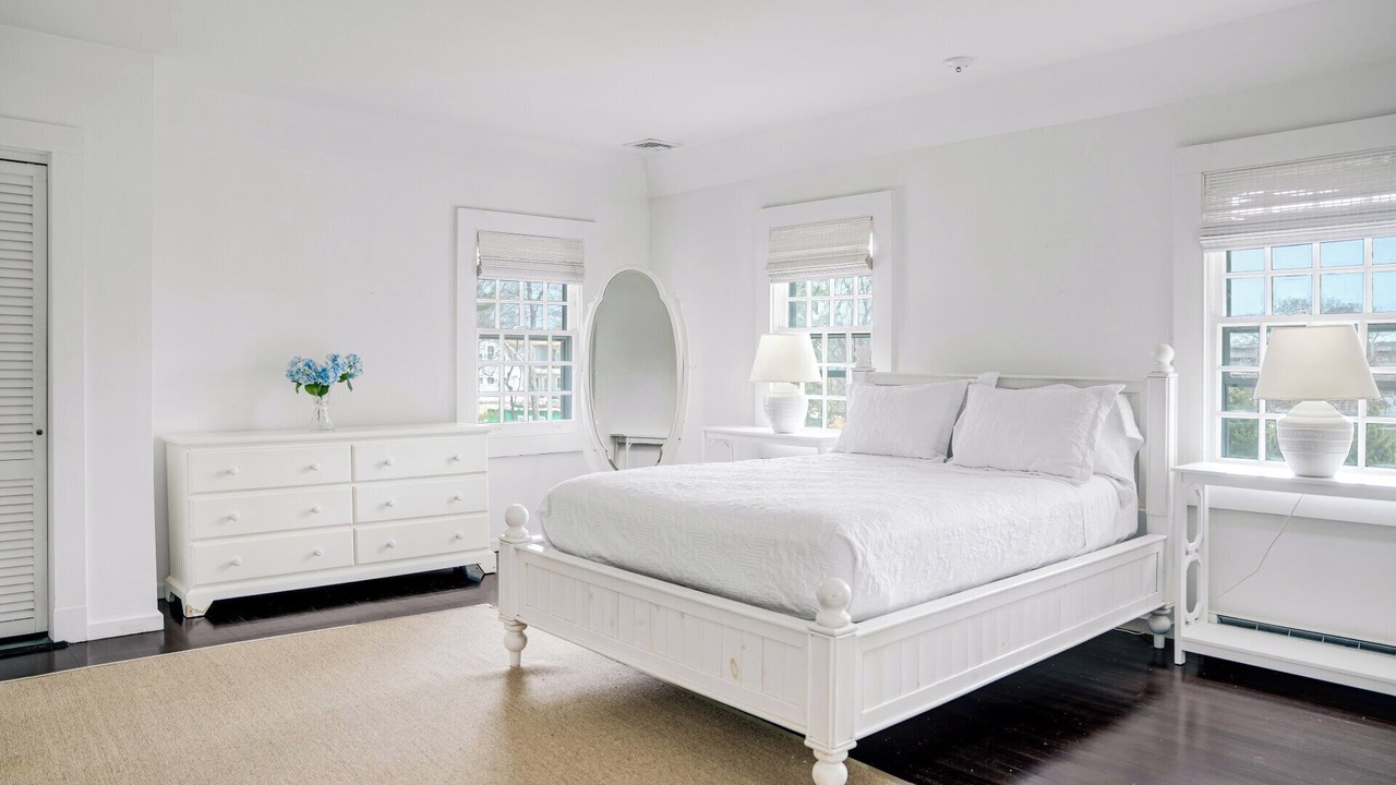 Photo of Bedroom in Quogue