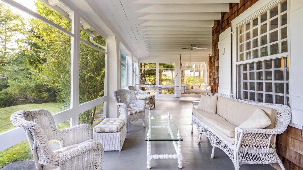 Photo of Patio Balcony in Quogue