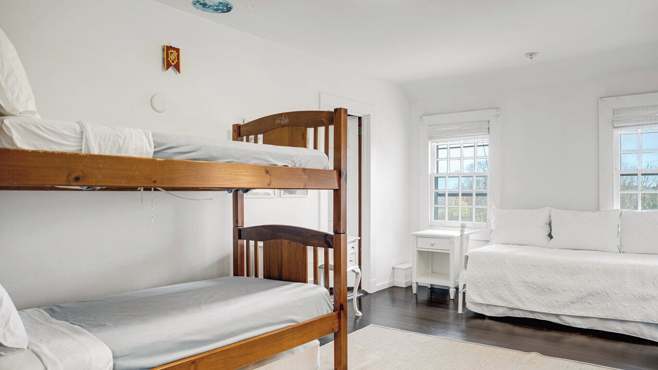 Photo of Bedroom in Quogue