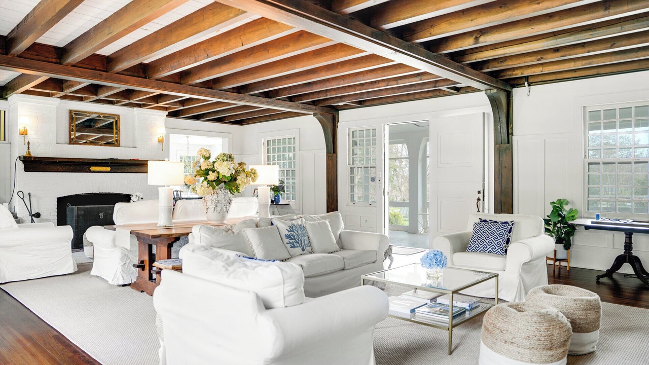 Photo of Livingroom in Quogue