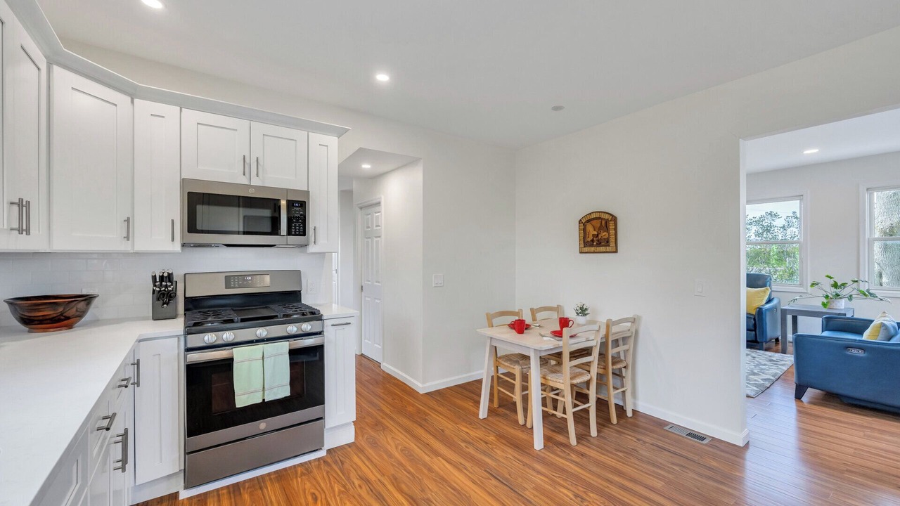 Photo of Kitchen in Aquebogue