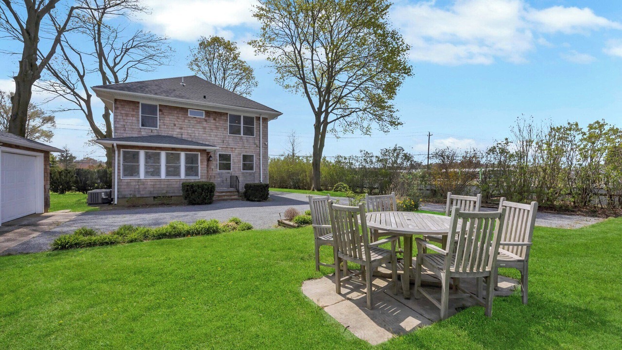Photo of Outdoor in Aquebogue
