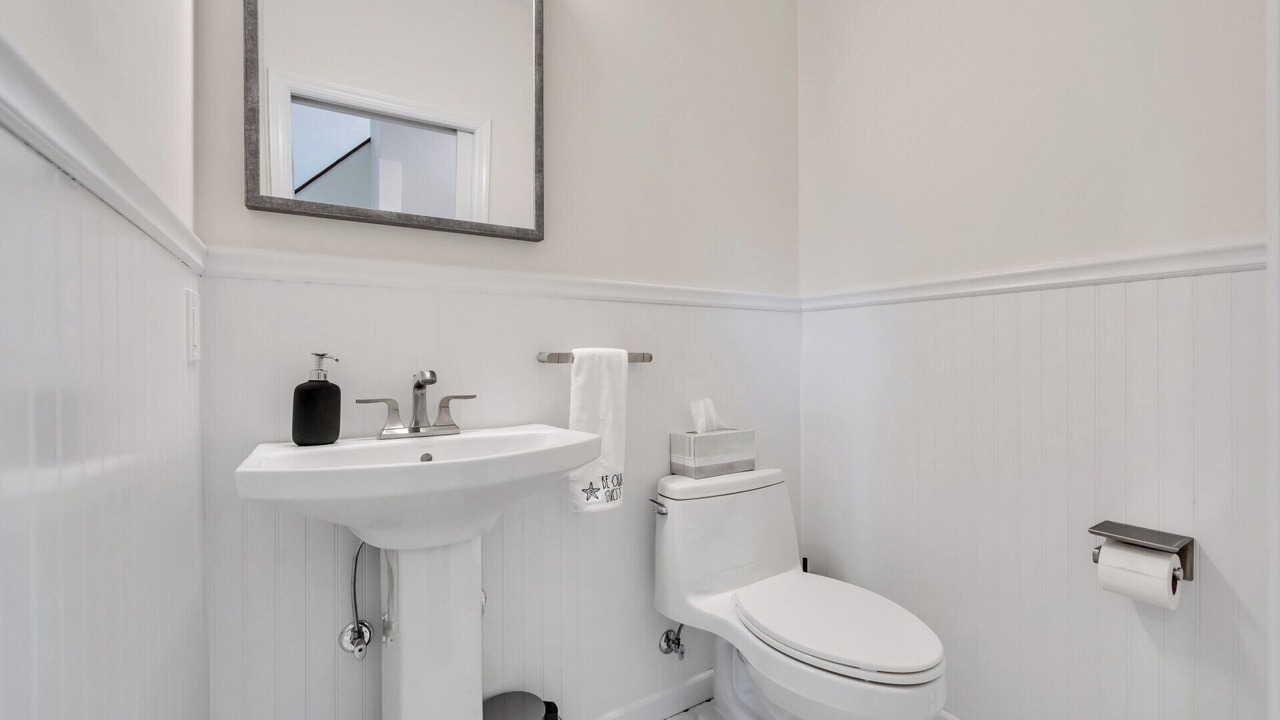 Photo of Bathroom in Aquebogue
