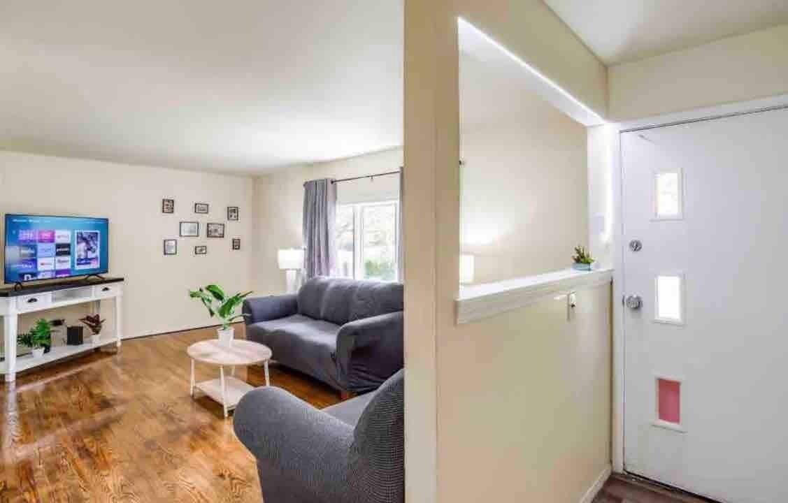 Photo of Livingroom in Henrietta