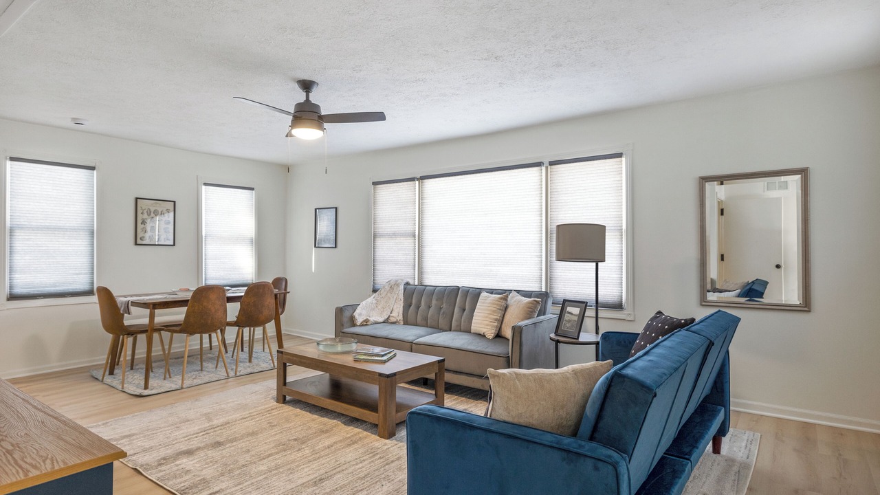 Photo of Livingroom in Hudson Lake