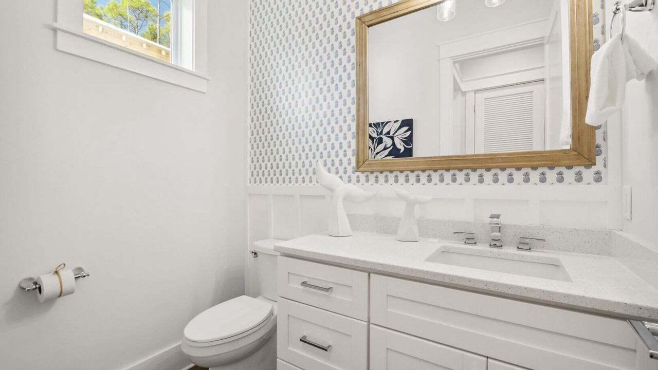 Photo of Bathroom in Treetop