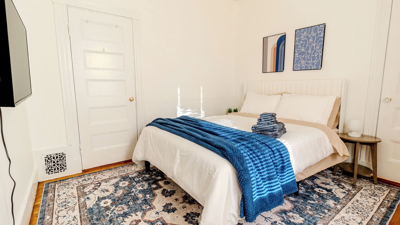 Photo of Bedroom in Somerville