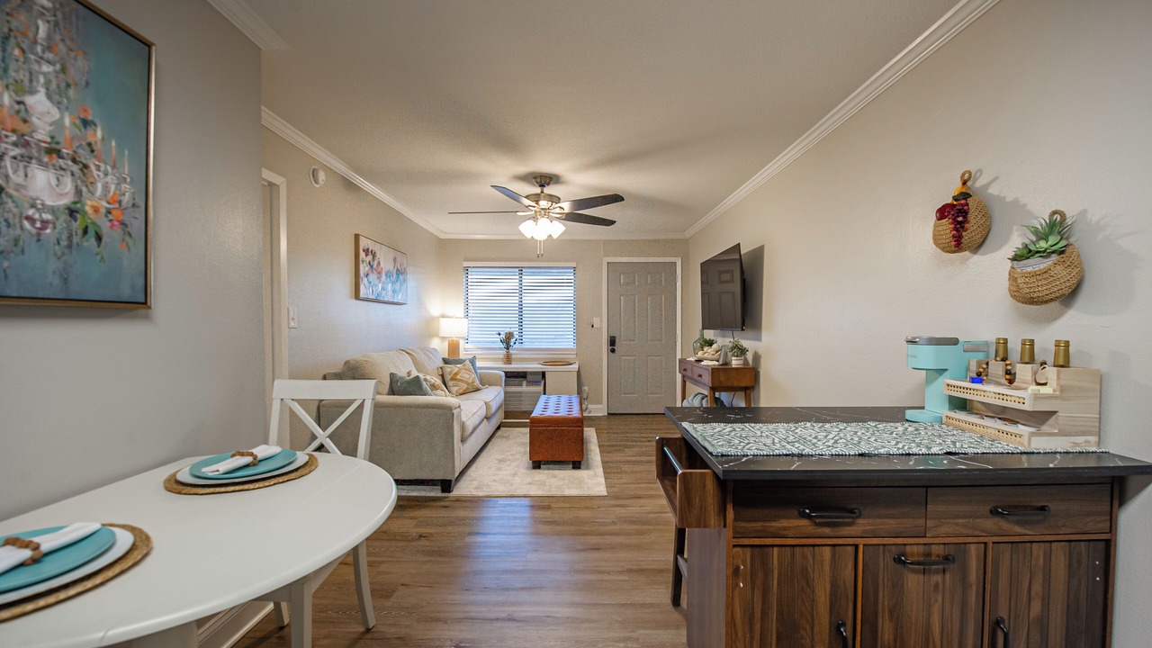 Photo of Livingroom in Tallahassee