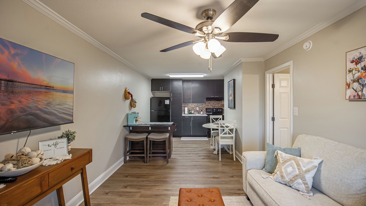 Photo of Livingroom in Tallahassee