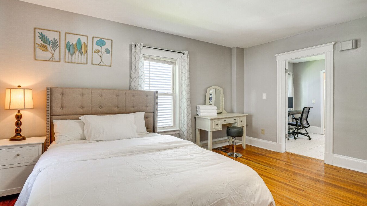 Photo of Bedroom in Lynn