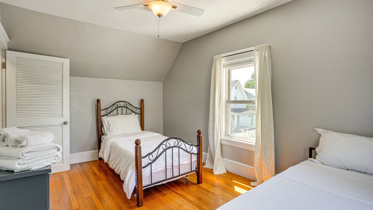 Photo of Bedroom in Lynn
