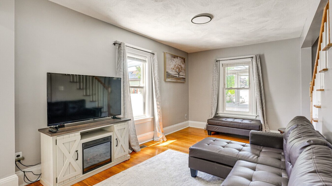 Photo of Livingroom in Lynn