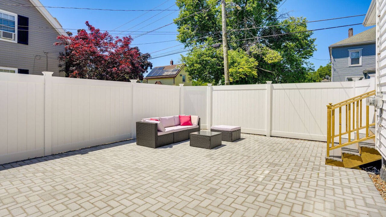 Photo of Patio Balcony in Lynn