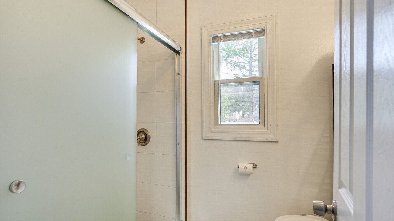 Photo of Bathroom in Lynn