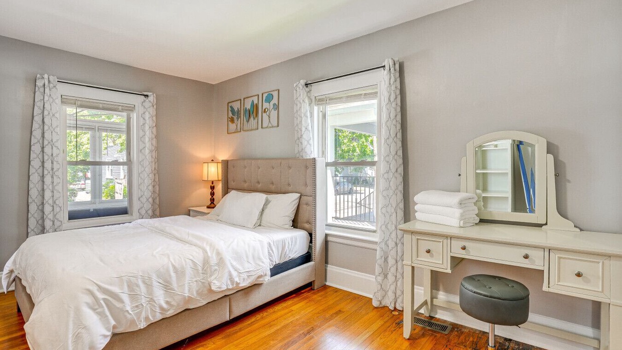 Photo of Bedroom in Lynn