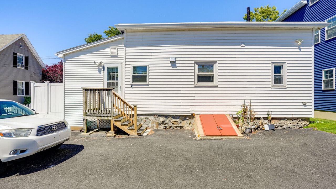 Photo of Outdoor in Lynn