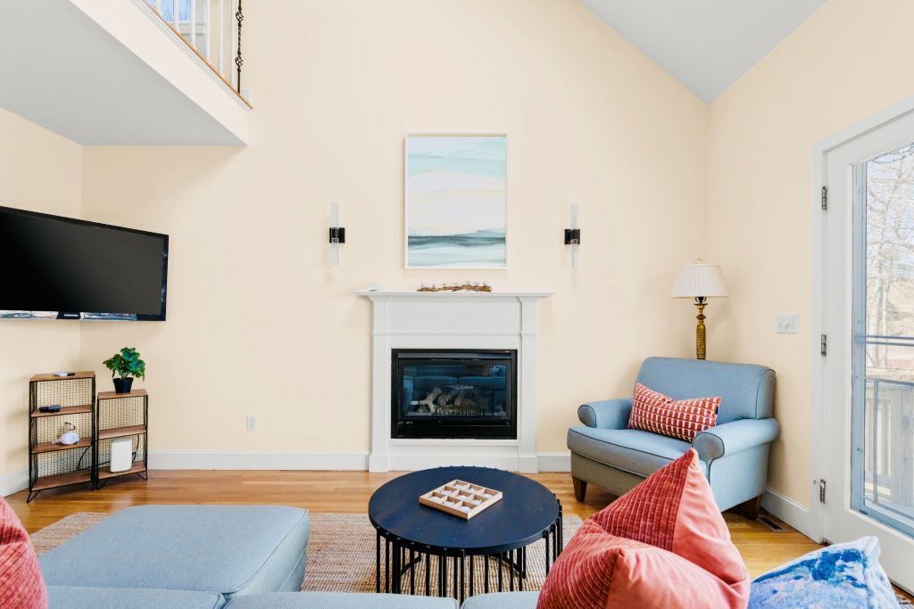 Photo of Livingroom in East Harwich