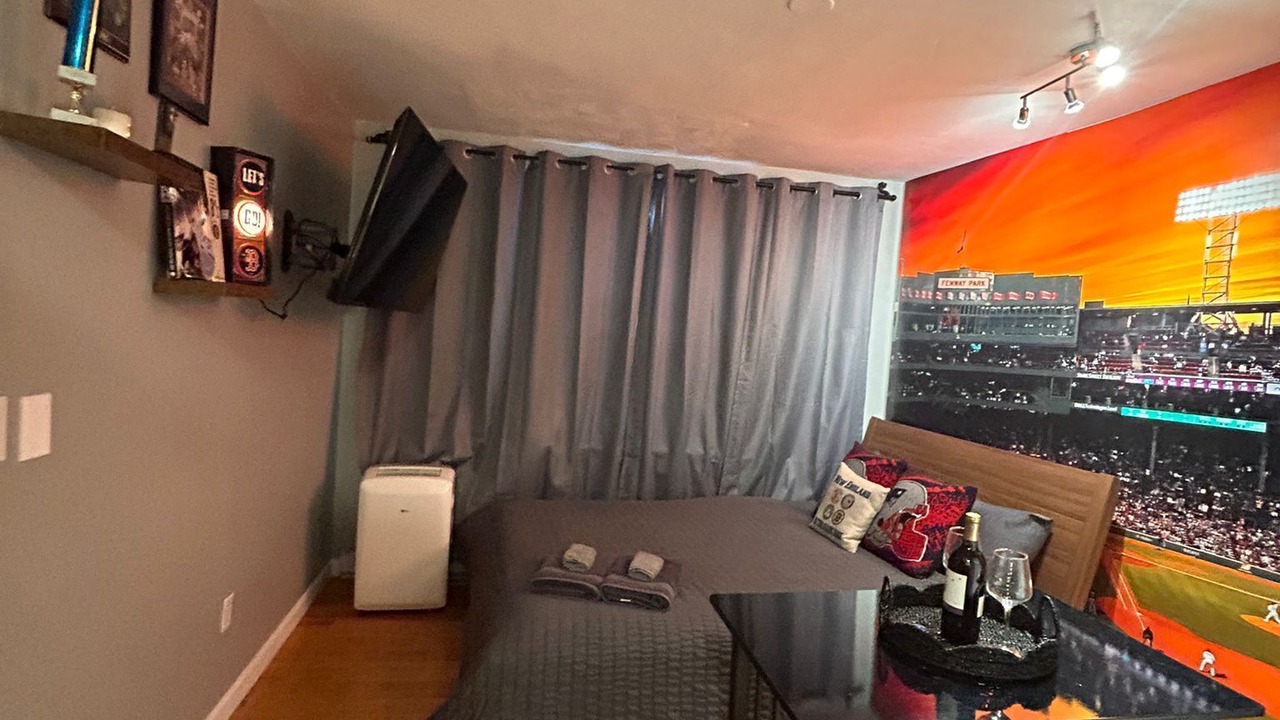 Photo of Bedroom in Chinatown