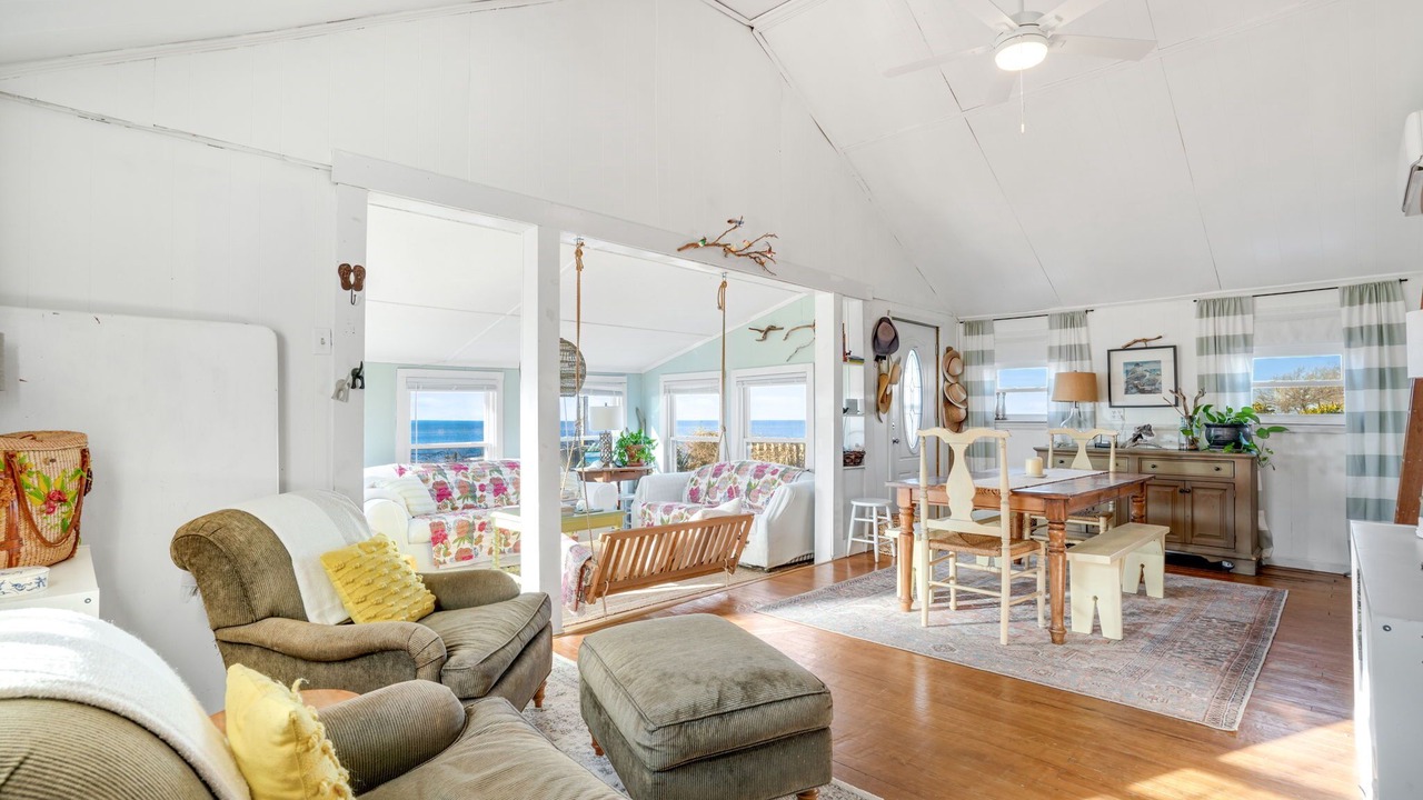 Photo of Livingroom in Birdsnest