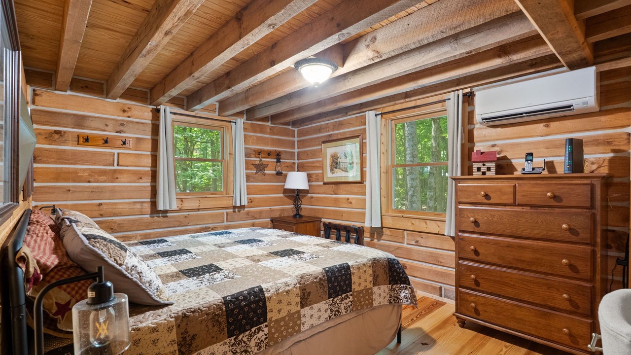 Photo of Bedroom in Birdseye
