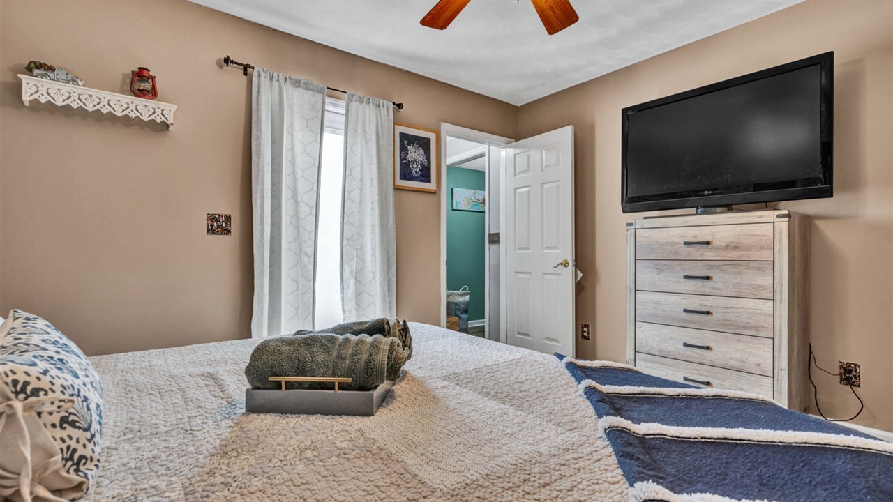 Photo of Bedroom in Troutville