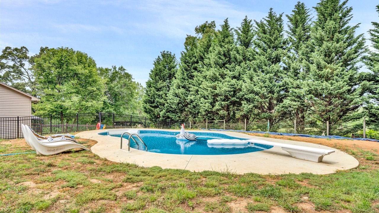Photo of Outdoor in Troutville