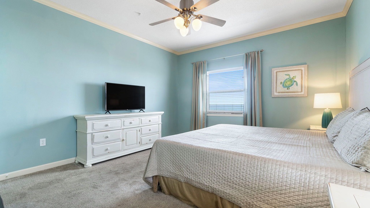 Photo of Bedroom in Pensacola Beach