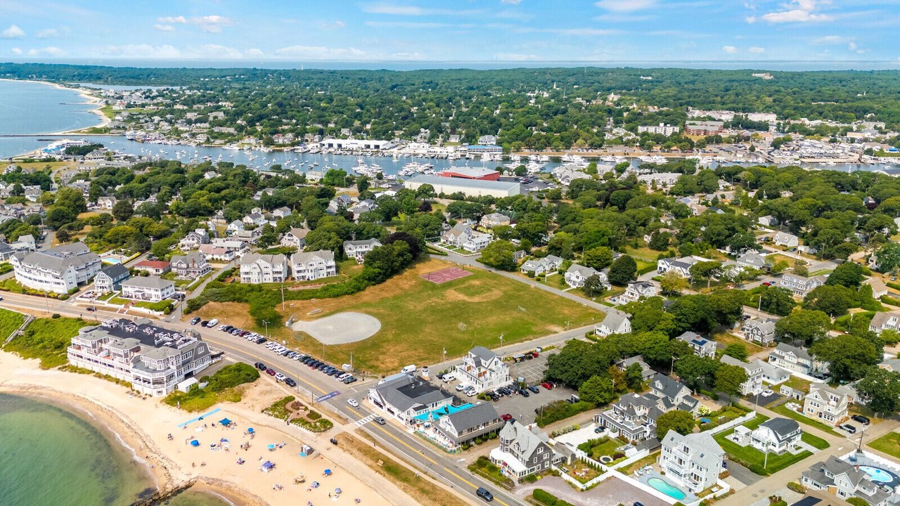 Photo of Outdoor in Silver Beach