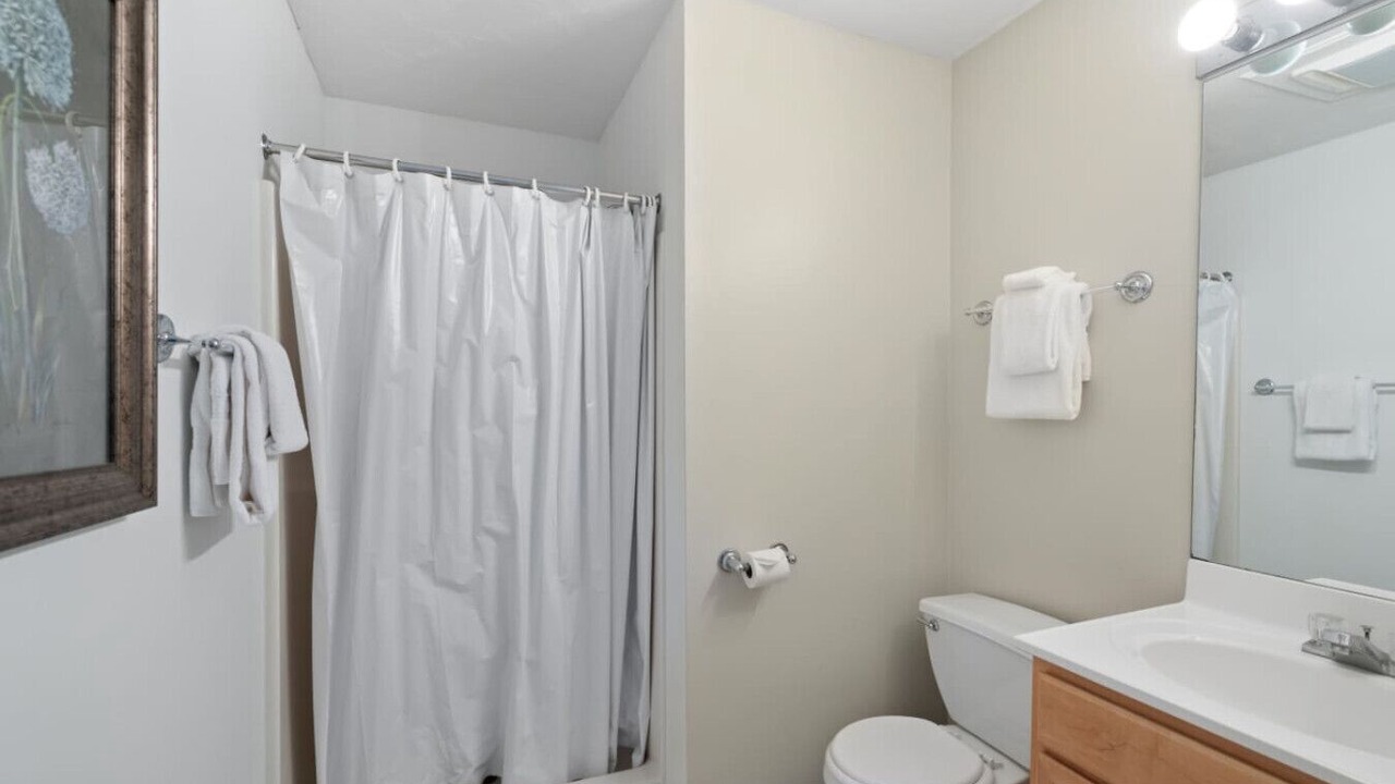 Photo of Bathroom in Silver Beach