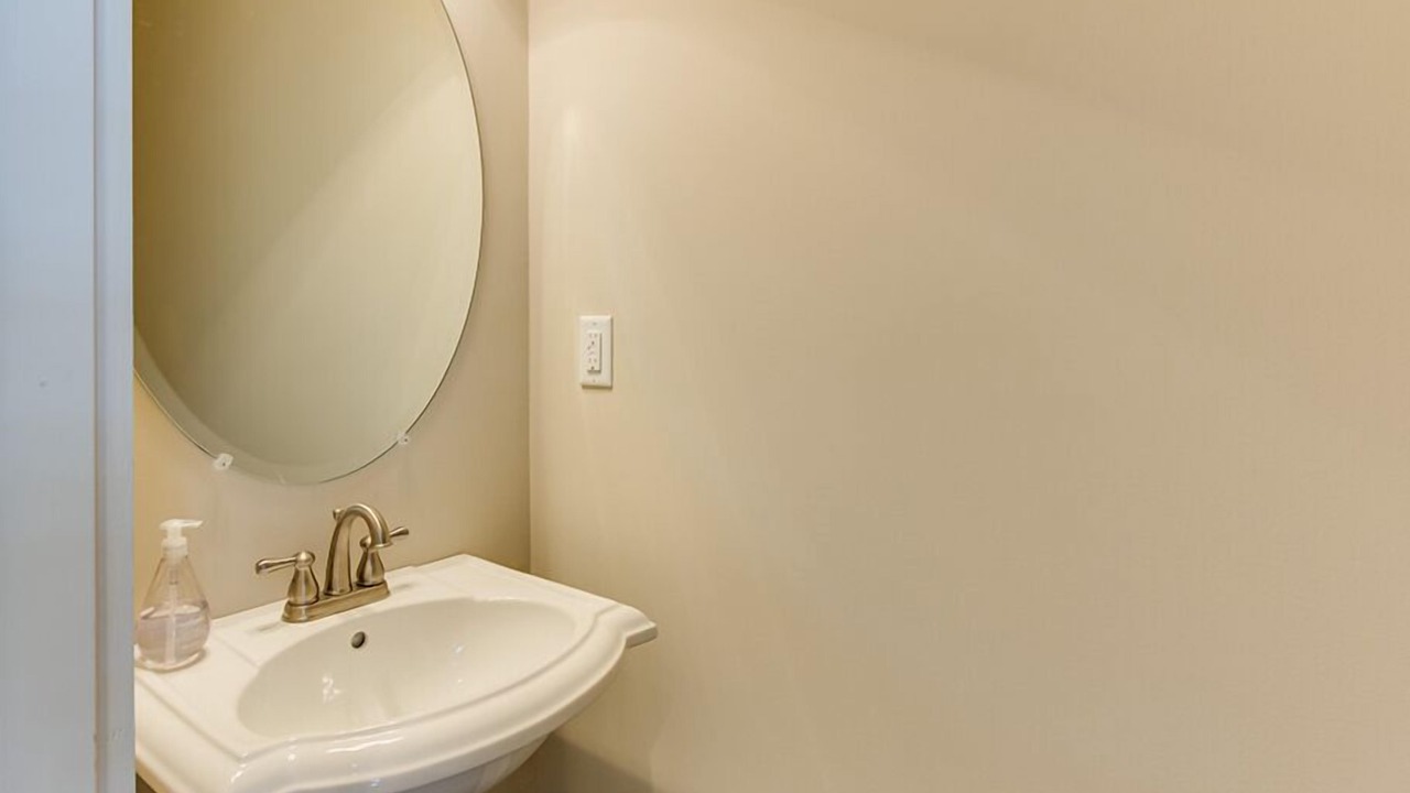 Photo of Bedroom in Northeast Virginia Beach