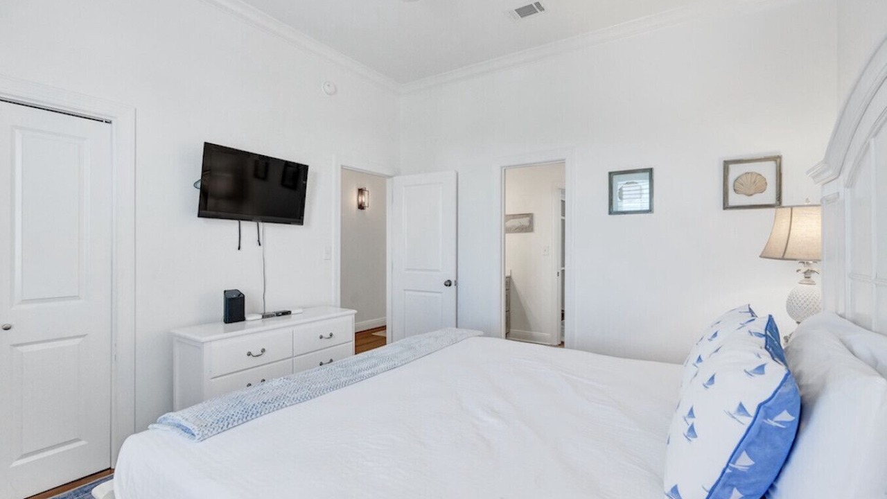 Photo of Bedroom in Gulf Pines