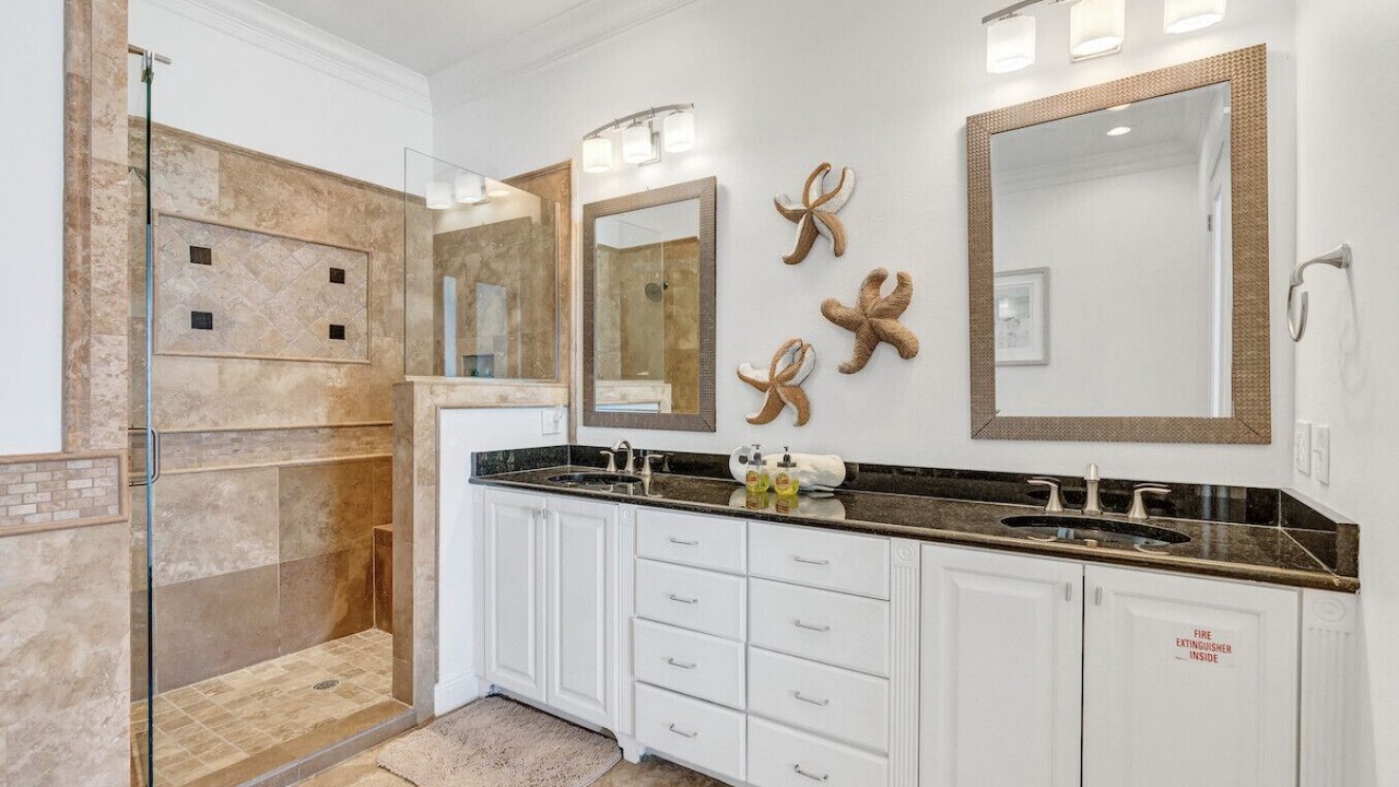 Photo of Bathroom in Gulf Pines