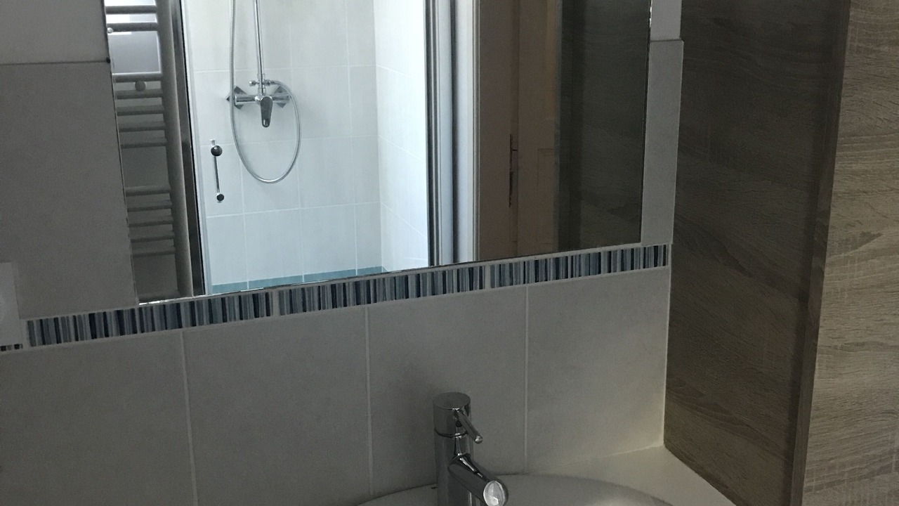 Photo of Bathroom in Dinan