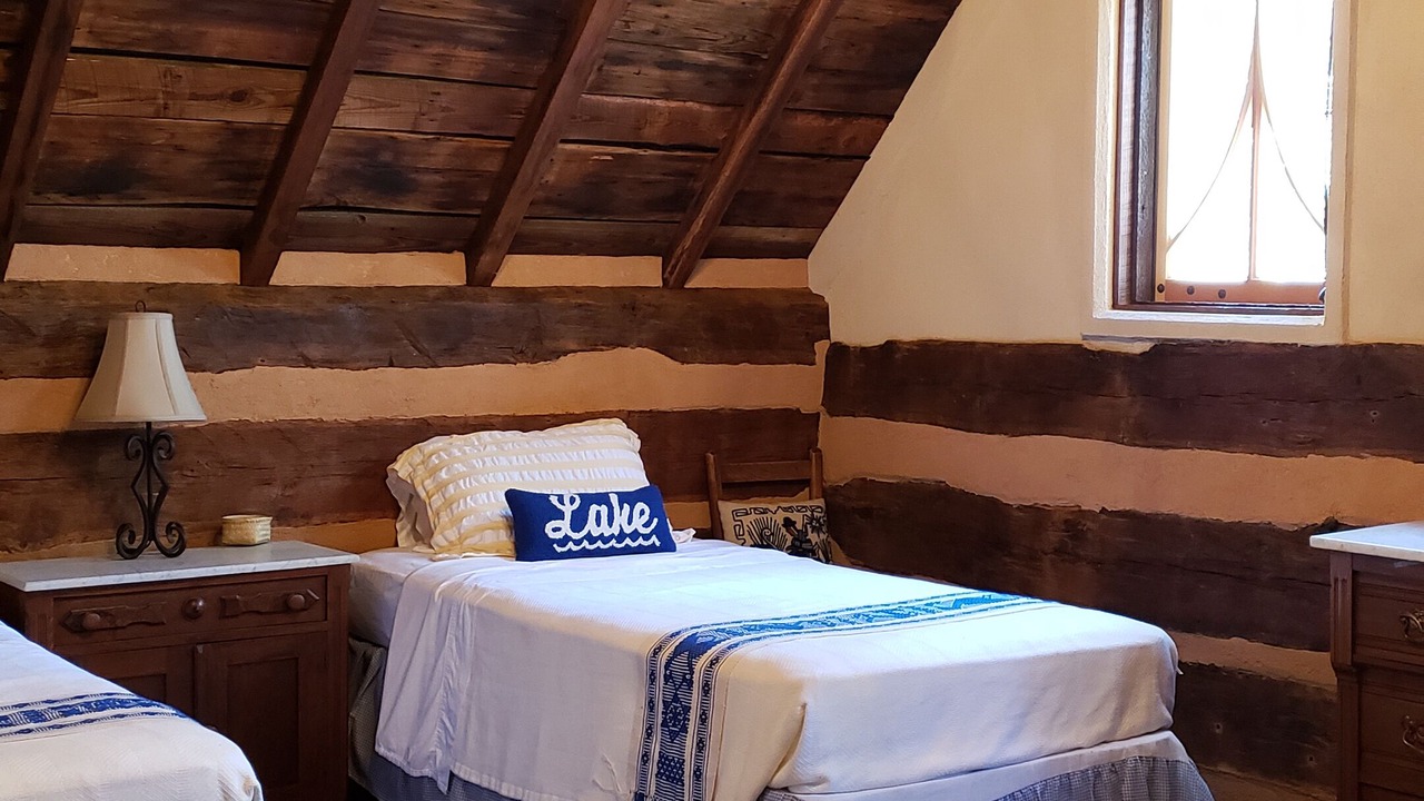 Photo of Bedroom in Huddleston