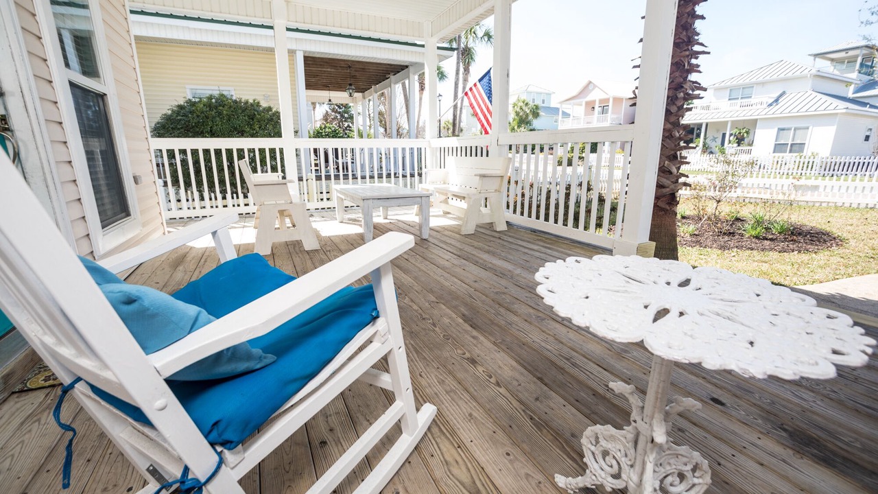 Photo of Patio Balcony in Crystal Shores