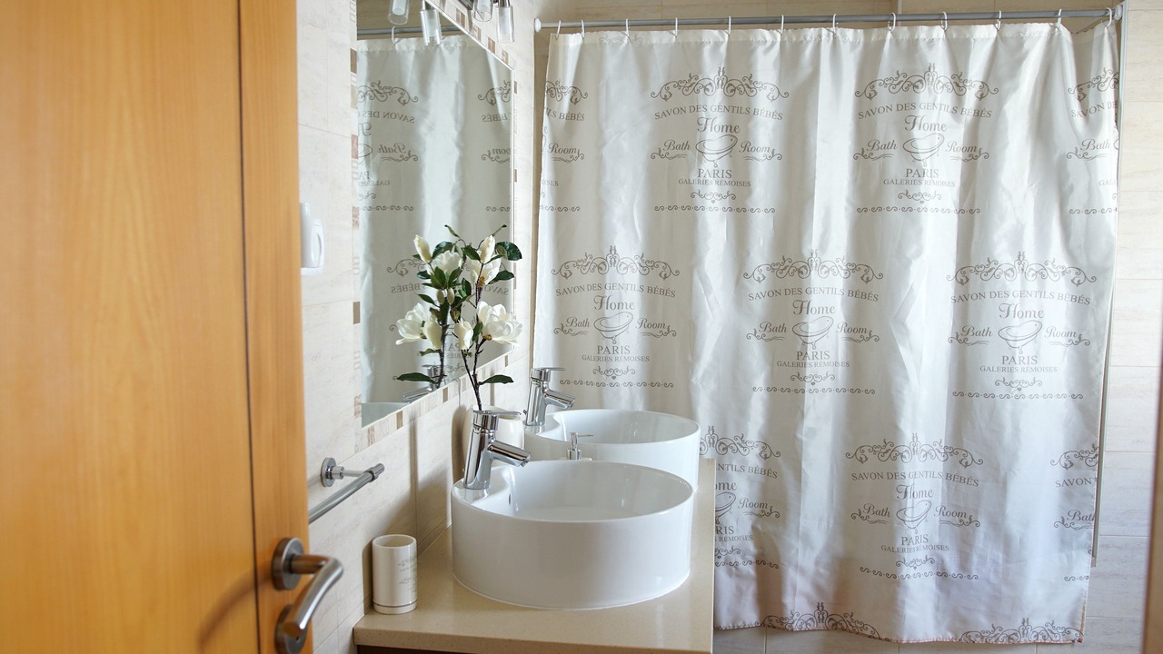 Photo of Bathroom in Pego