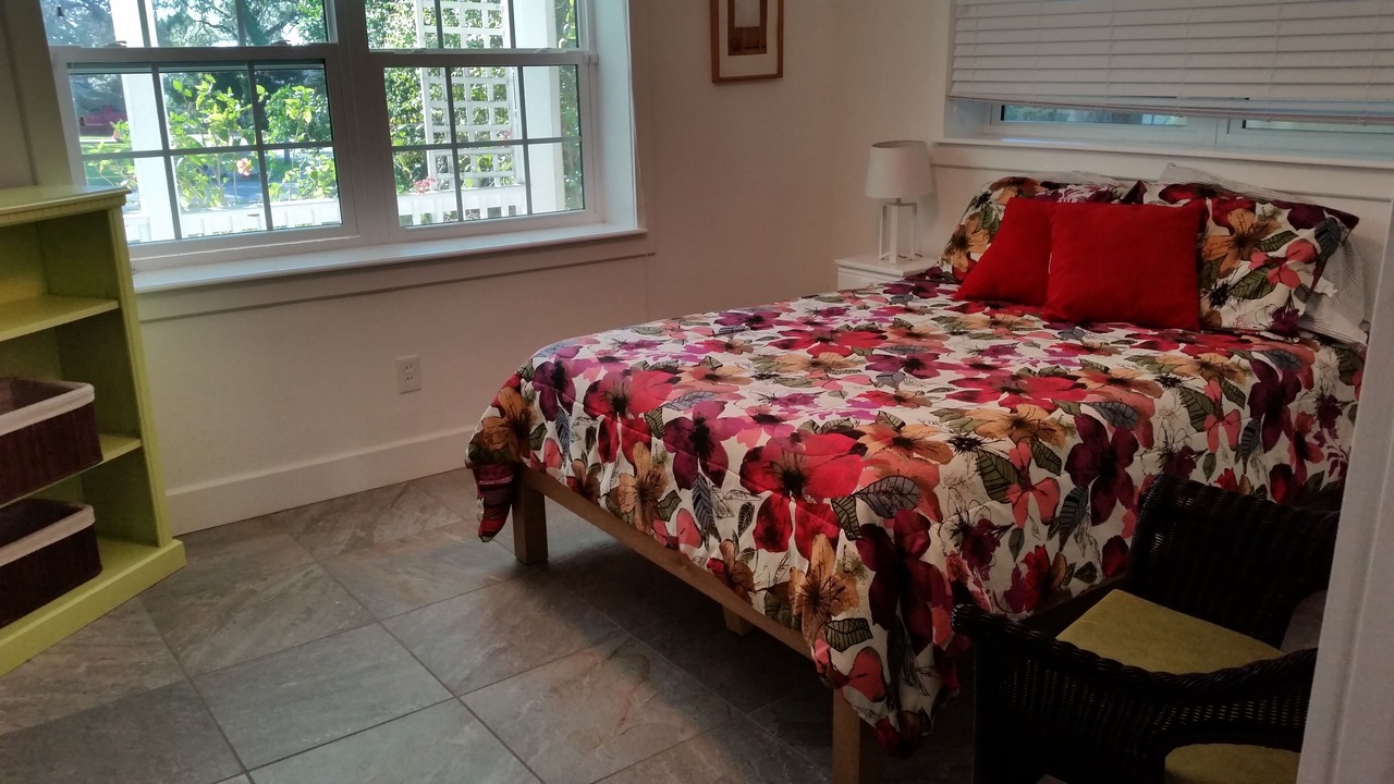 Photo of Bedroom in Crystal Beach