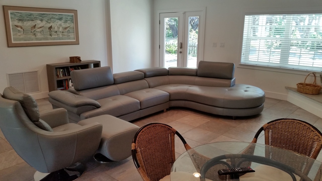 Photo of Livingroom in Crystal Beach