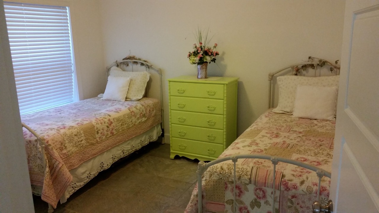 Photo of Bedroom in Crystal Beach