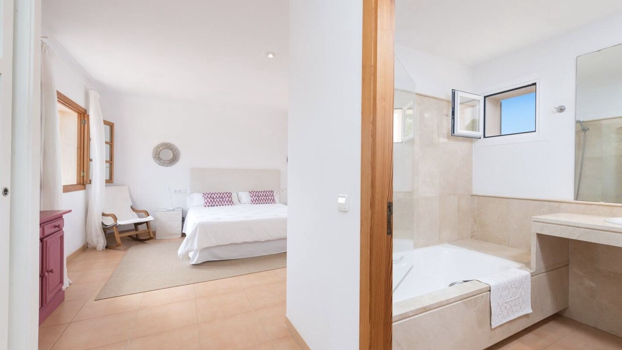 Photo of Bedroom in Cala Bona