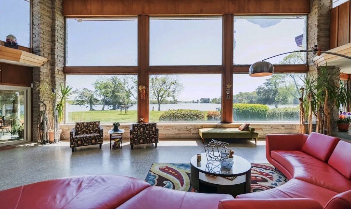 Photo of Livingroom in Camellia Shores
