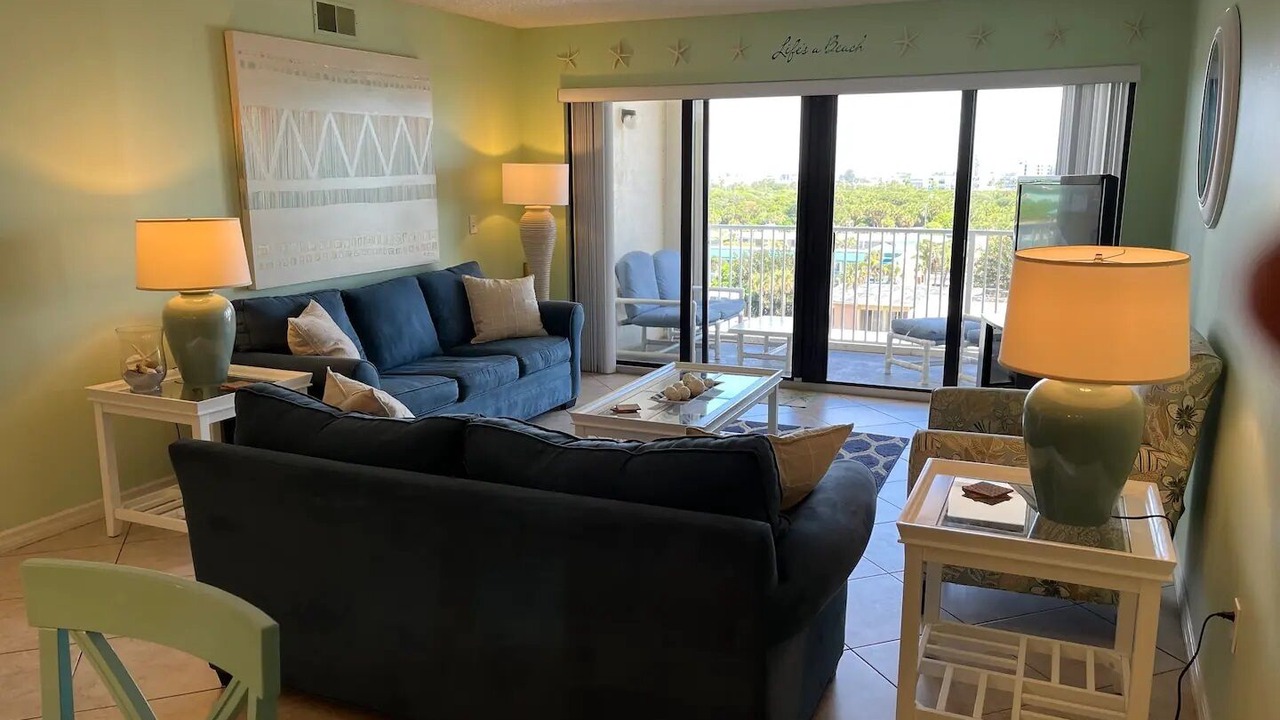 Photo of Livingroom in Cocoa Beach
