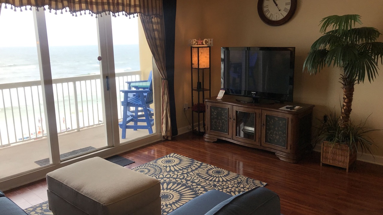Photo of Livingroom in Lower Grand Lagoon