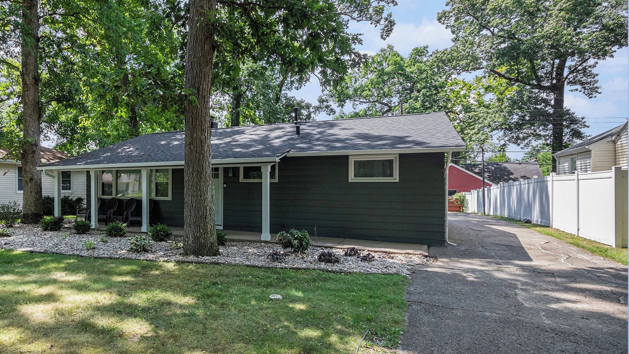 Photo of Outdoor in Wooded Estates