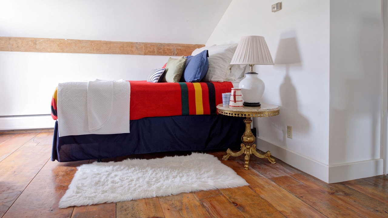 Photo of Bedroom in Town of Richmond