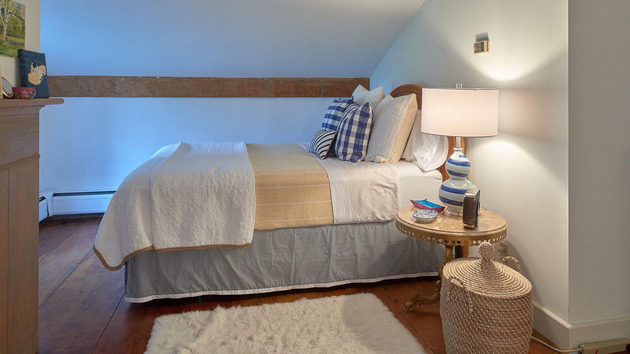 Photo of Bedroom in Town of Richmond